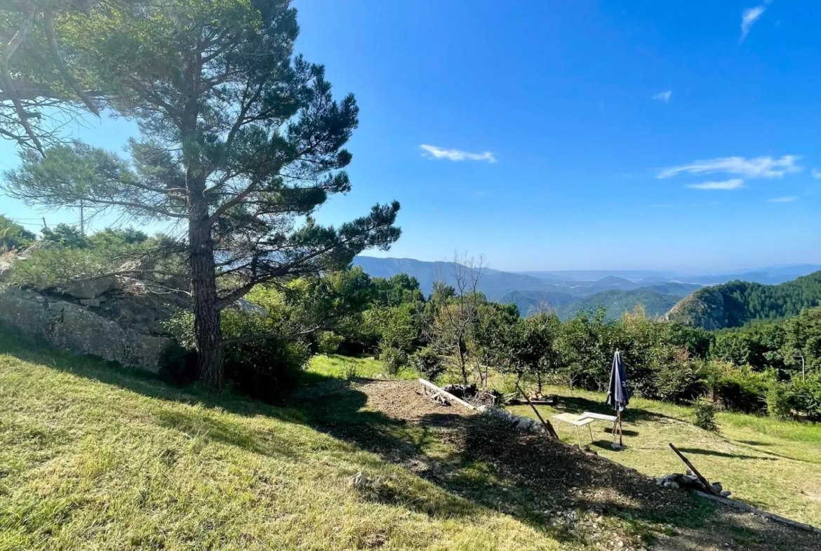 Maison Rénovée avec Vue Imprenable à Saint-Geniez 