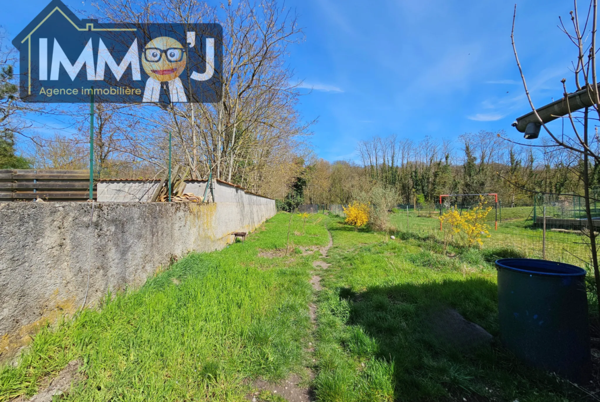 Maison spacieuse de 4 chambres avec jardin à Flavigny-sur-Moselle 