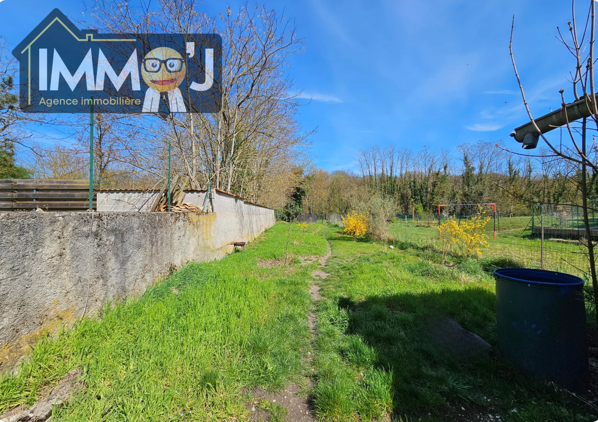 Maison spacieuse de 4 chambres avec jardin à Flavigny-sur-Moselle 