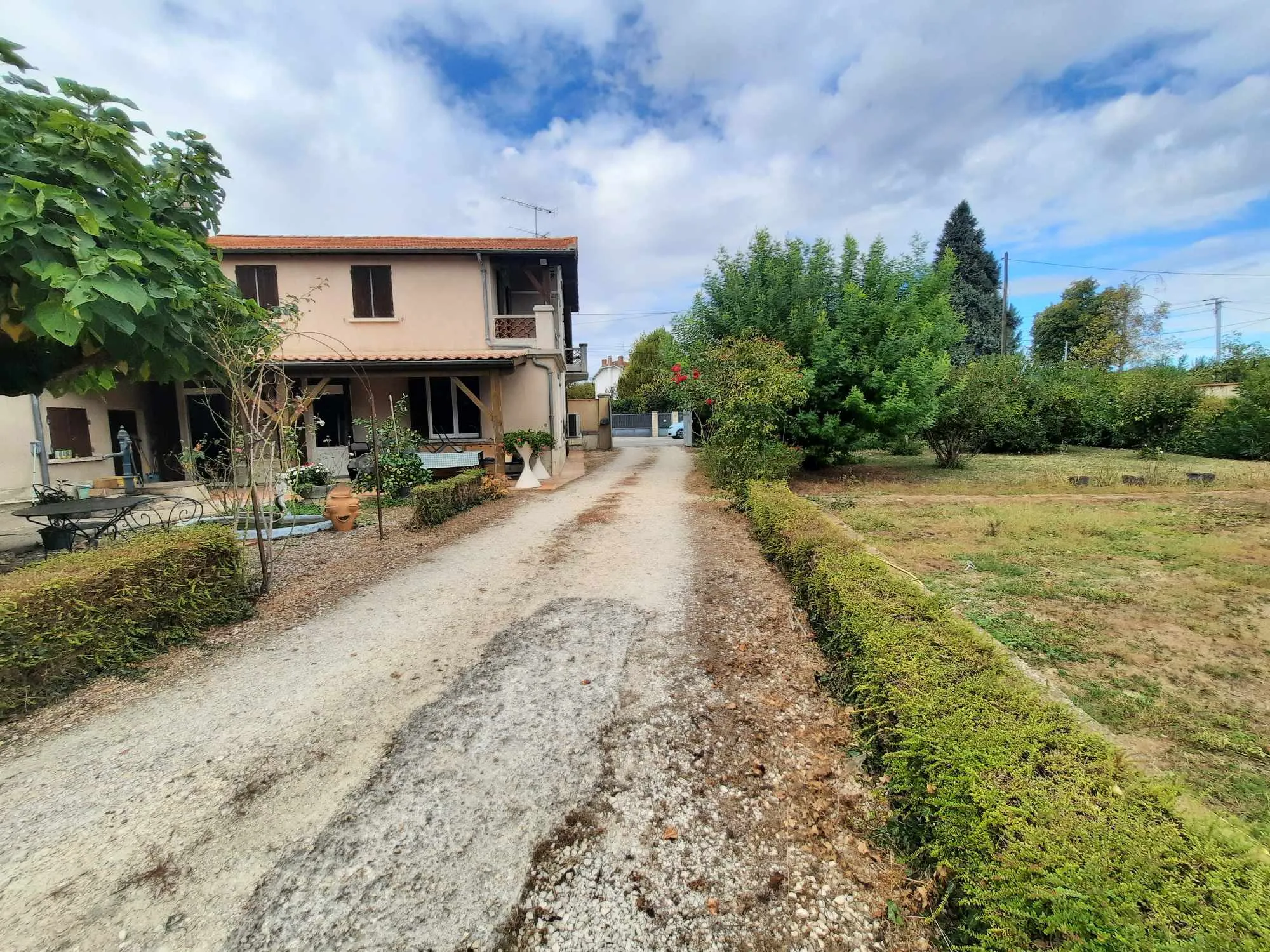 Belle maison avec grand jardin à Fumel 