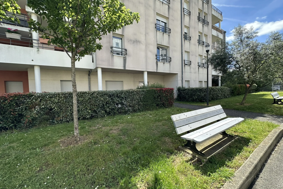 Appartement T3 de 61.5 m2 avec jardin privatif à Cornebarrieu 