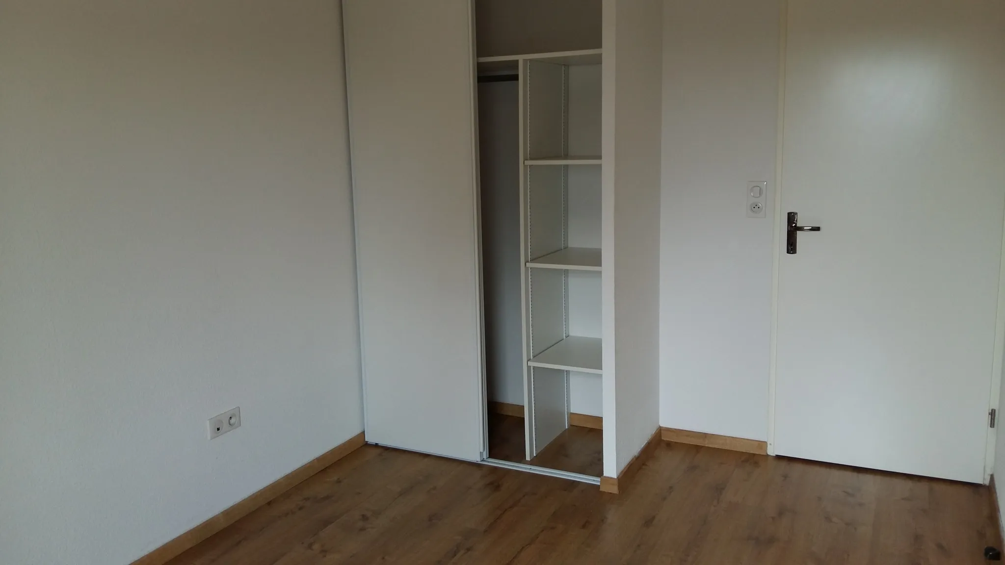 Appartement T3 de 61.5 m2 avec jardin privatif à Cornebarrieu 