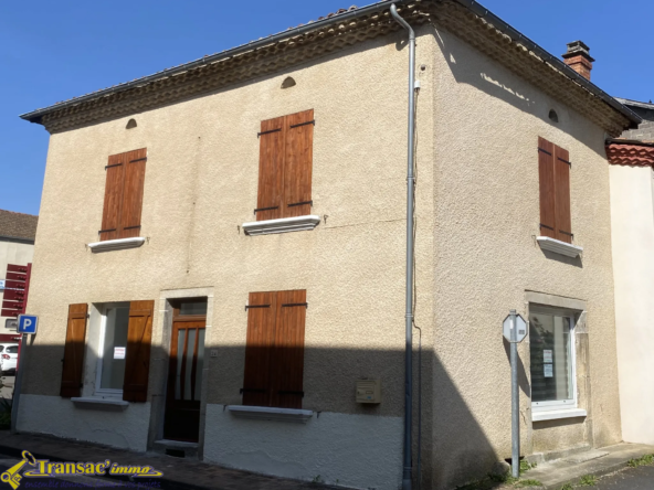 Maison de Bourg Rénovée à Augerolles