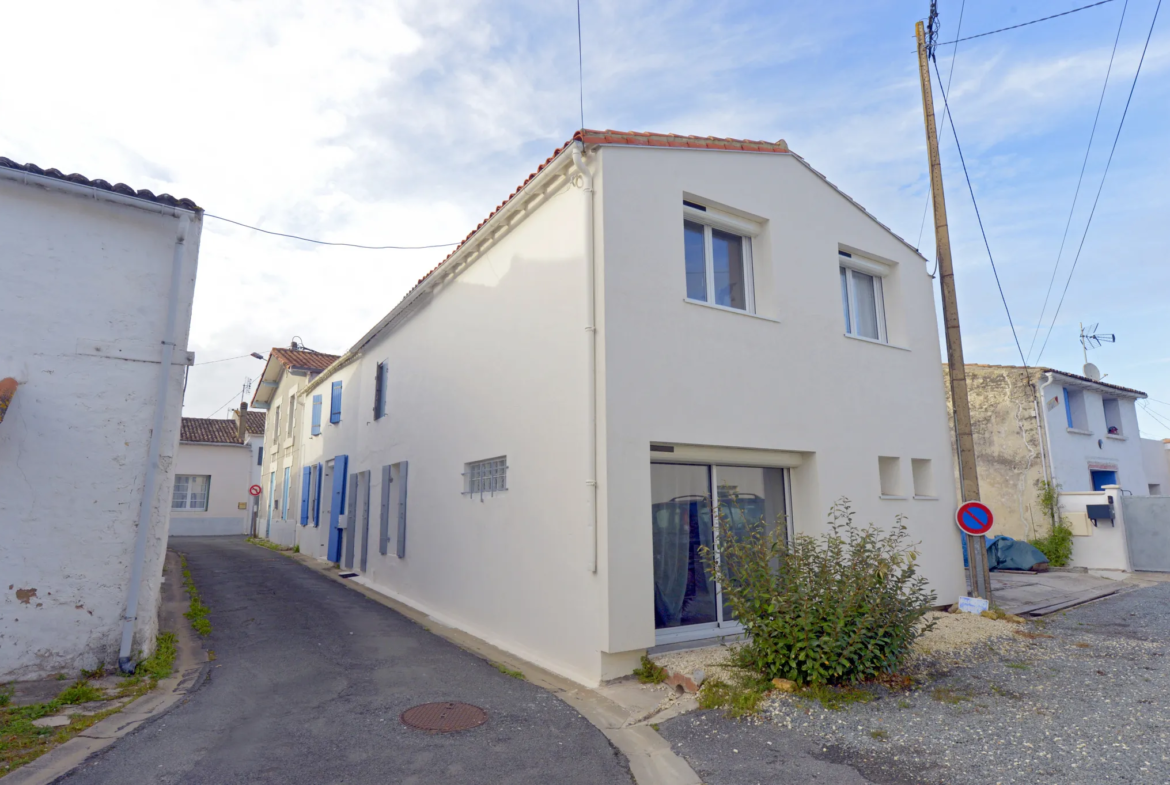 Maison de village rénovée à LeGua, Charente-Maritime 