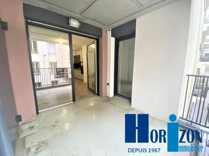 Vente appartement T2 lumineux à Grenoble avec chambre spacieuse 