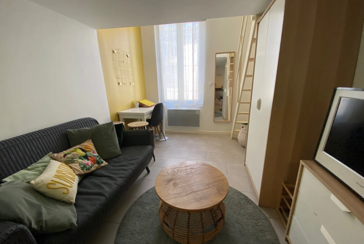 Studio Nimes Quartier Richelieu proche des facultés 15m2 à vendre 