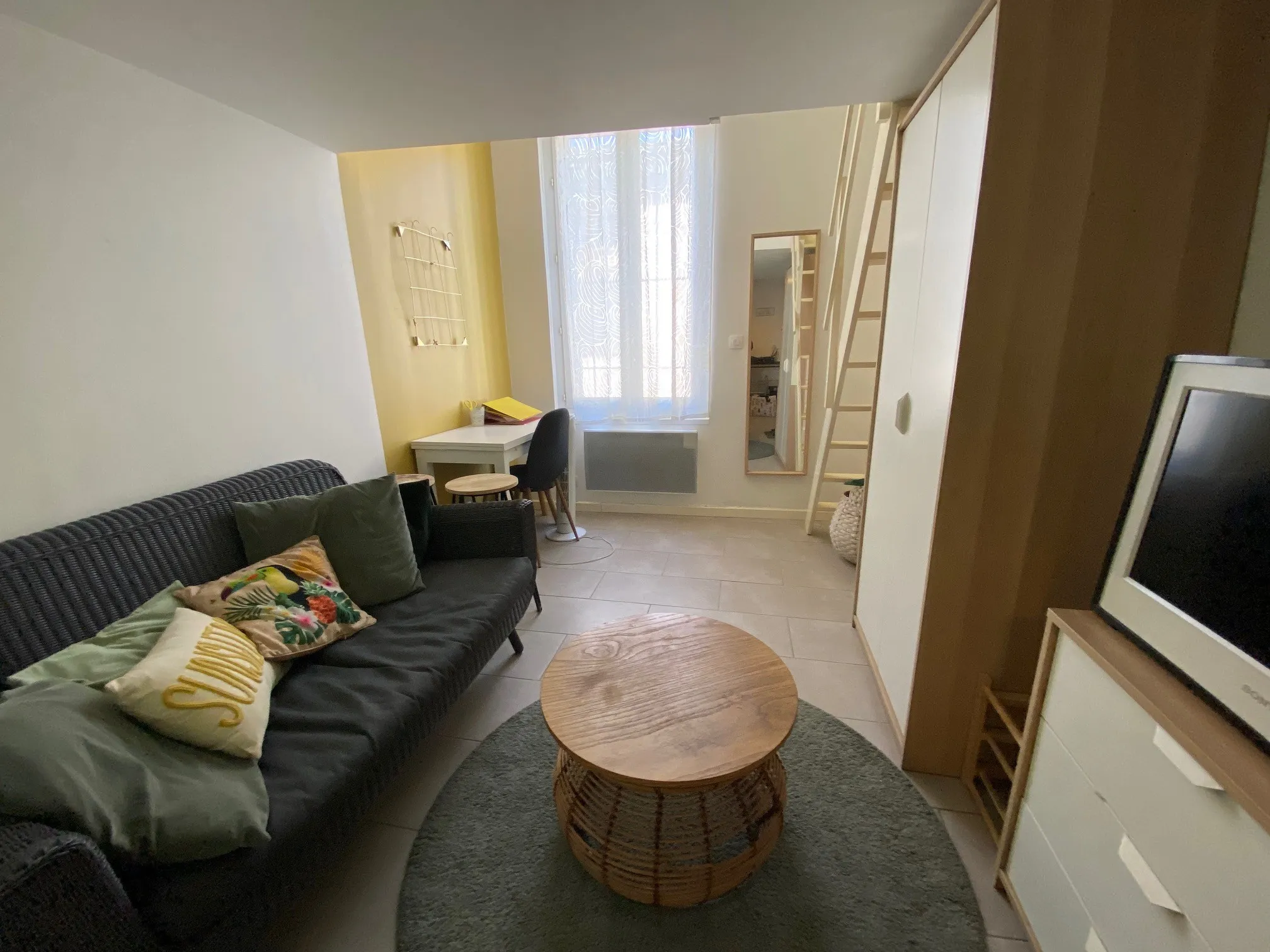 Studio Nimes Quartier Richelieu proche des facultés 15m2 à vendre 