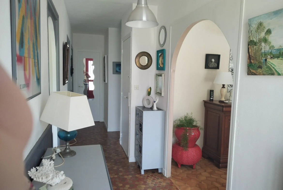 Charming House in Cours les Barres with Lovely Garden 