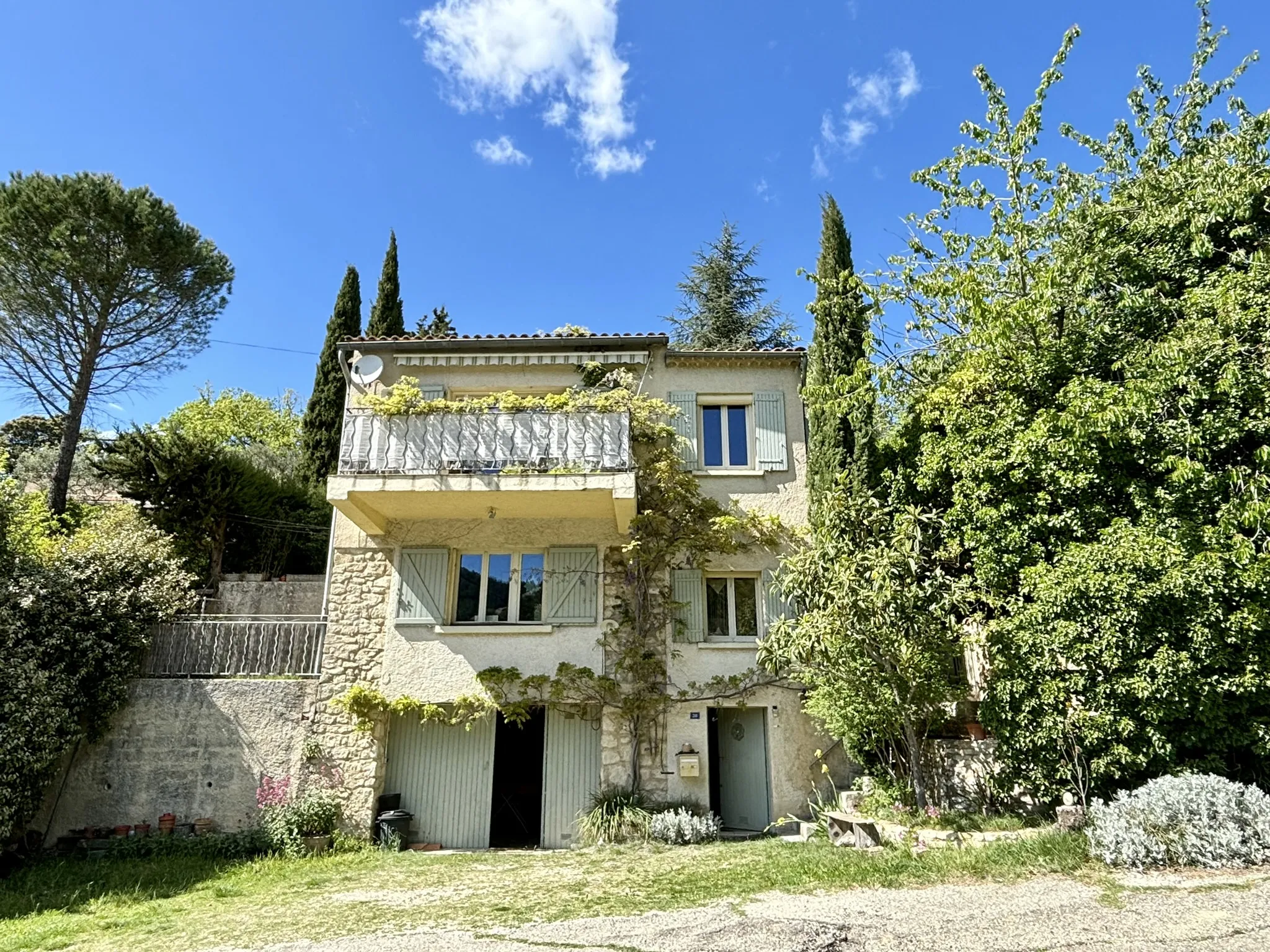 Maison Atypique Pleine de Charme à Malaucène 