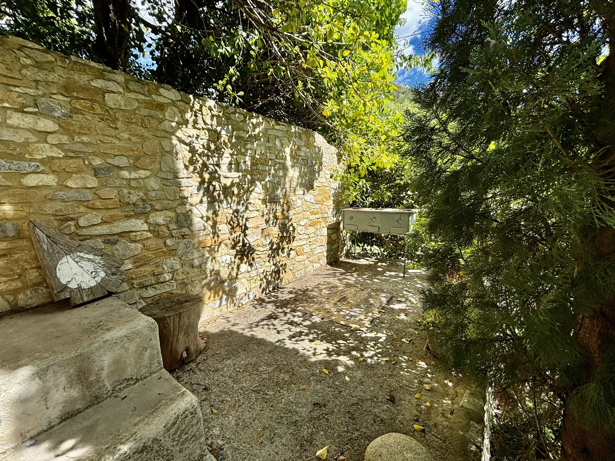 Maison Atypique Pleine de Charme à Malaucène 