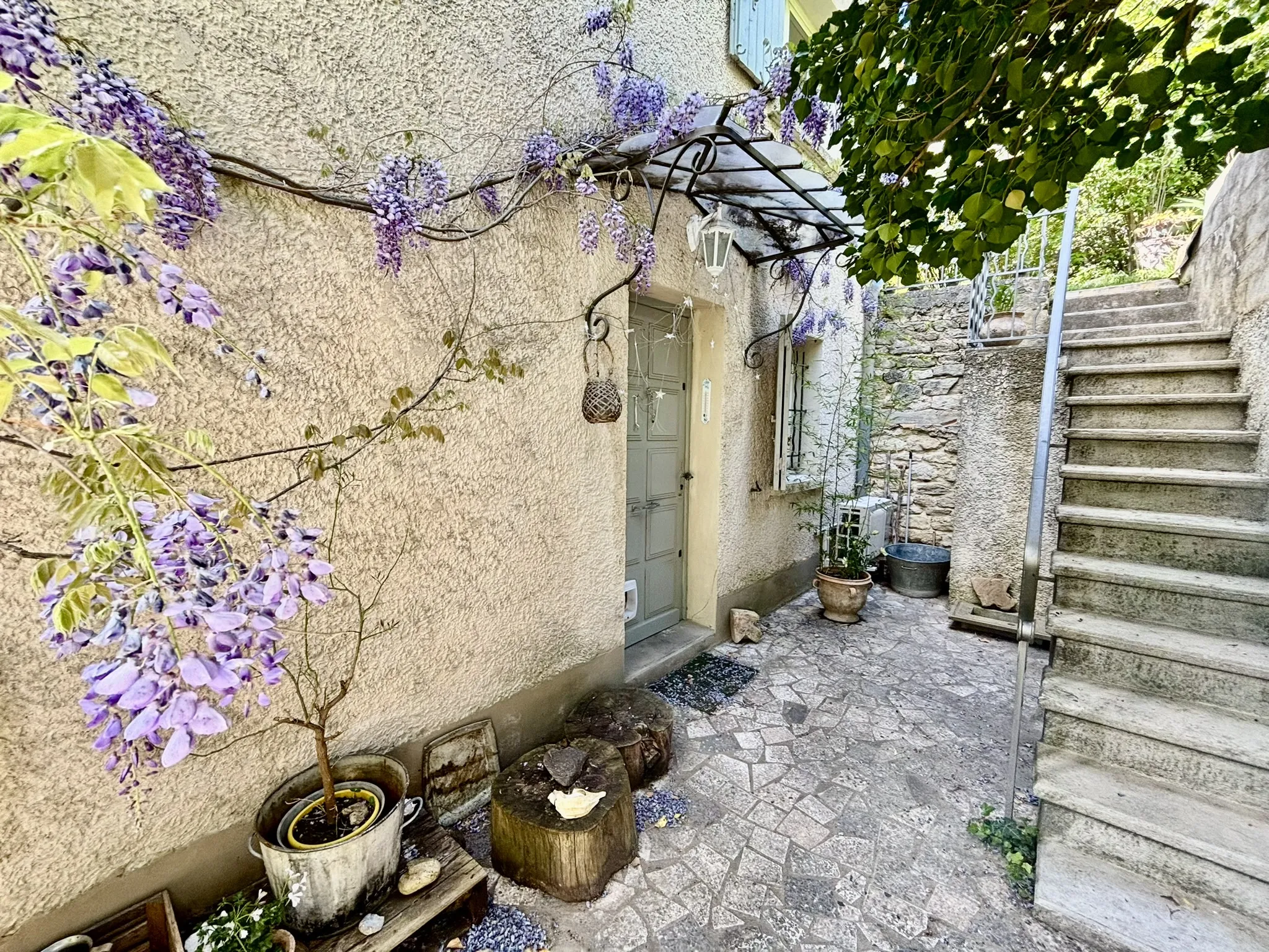 Maison Atypique Pleine de Charme à Malaucène 