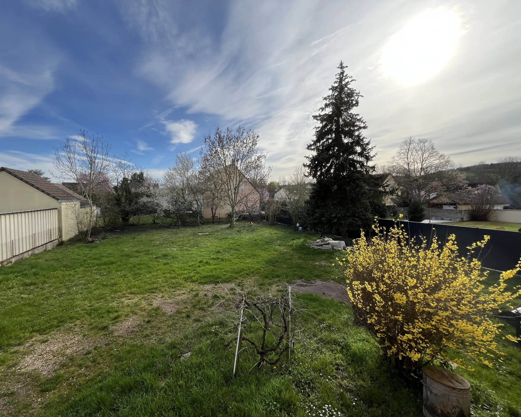 Belle maison proche d'Auxerre avec jardin exposé Sud 