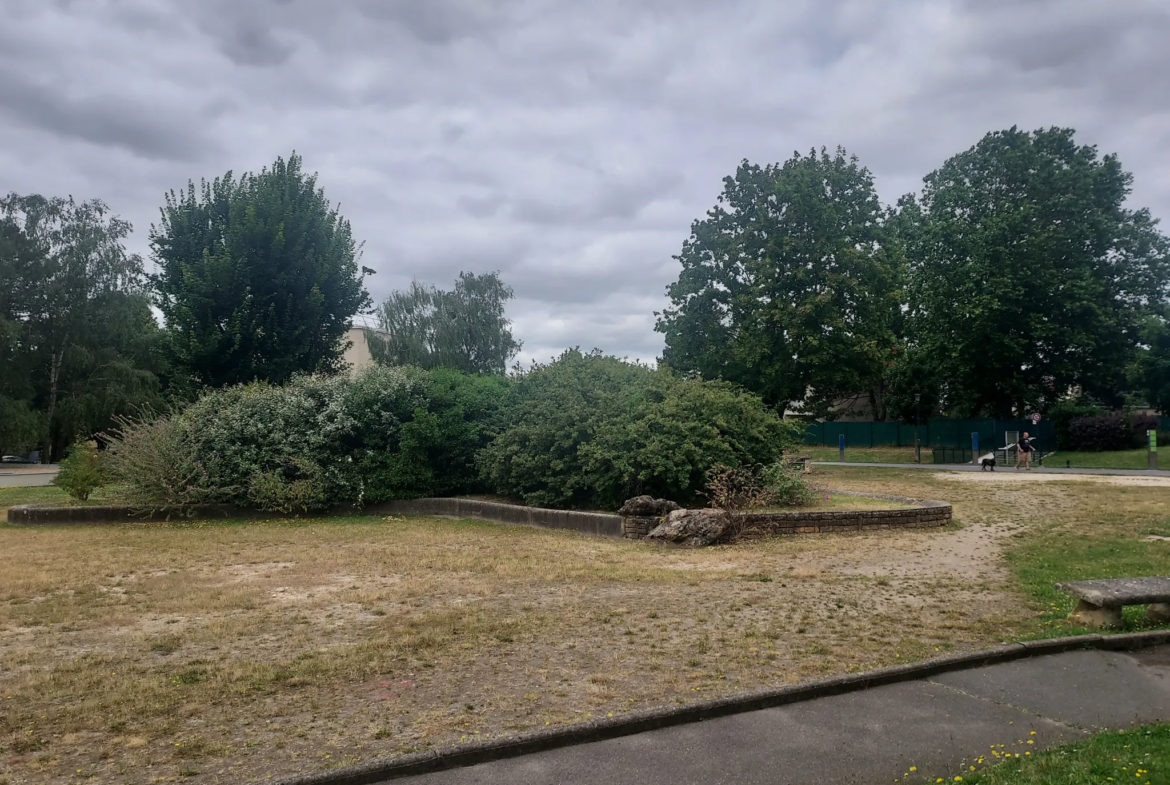 Appartement lumineux à PONTOISE avec vue sur parc 