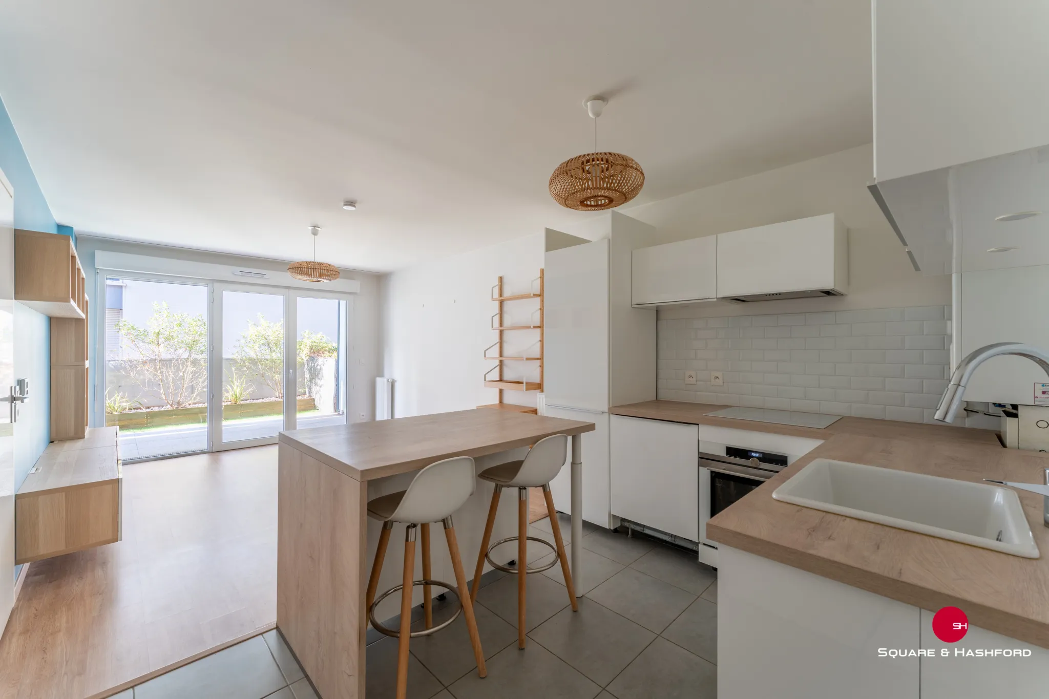 Appartement deux pièces avec terrasse, jardin et parking à Mérignac 