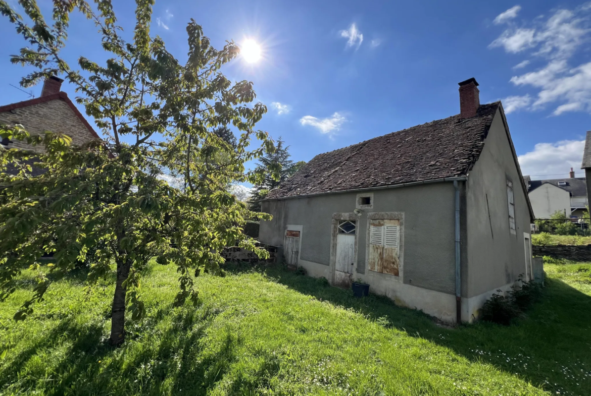 Charmante maisonnette à rénover pour résidence secondaire 