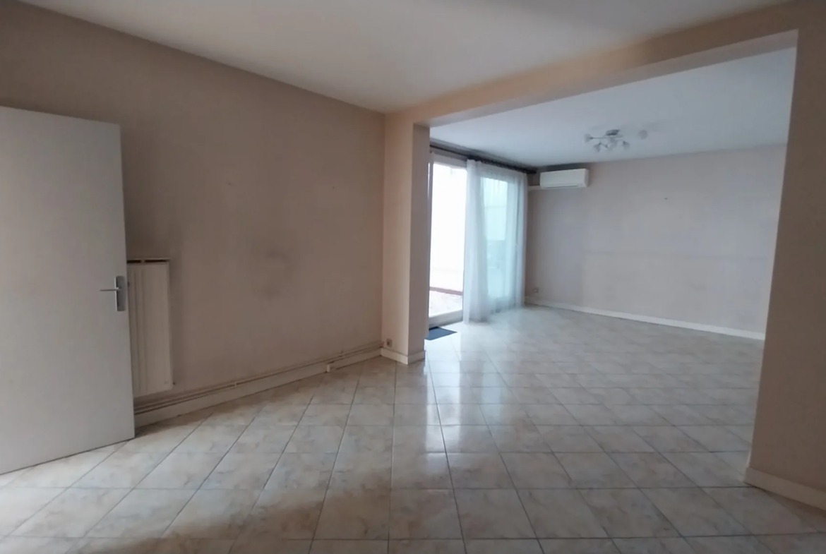 Appartement T4 avec terrasse à Perigueux 