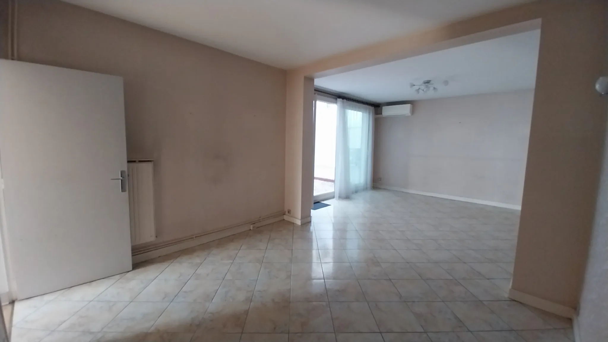 Appartement T4 avec terrasse à Perigueux 