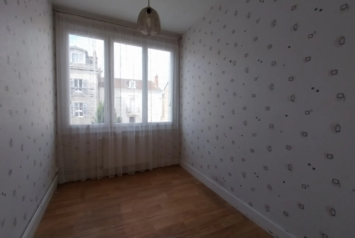 Appartement T4 avec terrasse à Perigueux 