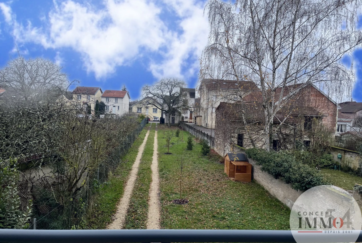 Maison de ville mitoyenne à Dommartin les Toul 