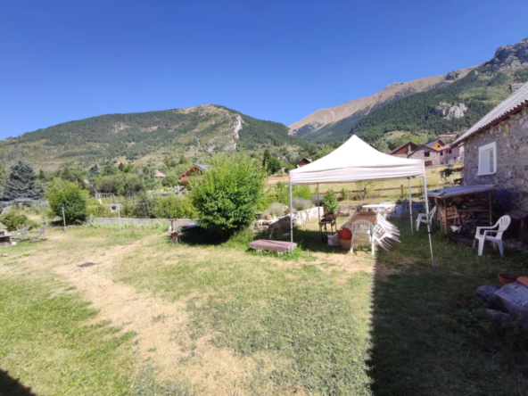 Grange rénovée avec vue sur les montagnes à Valdeblore