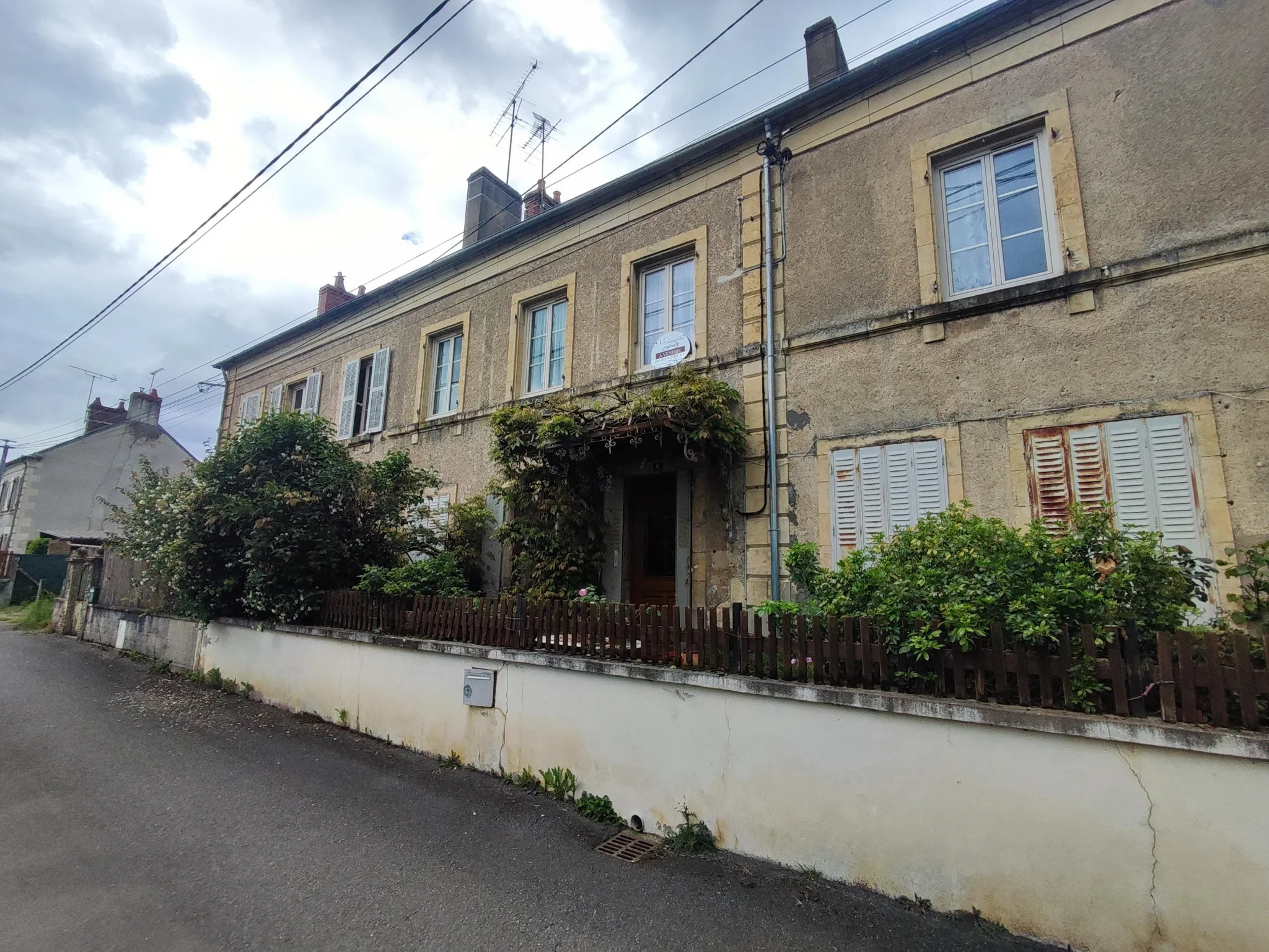 Bel appartement en plein centre de Guérigny tout proche des Forges Royales 