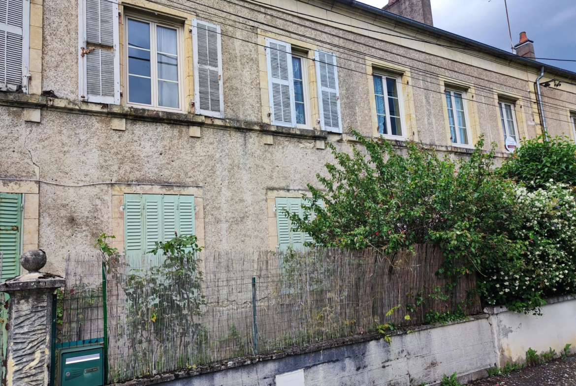 Bel appartement en plein centre de Guérigny tout proche des Forges Royales 