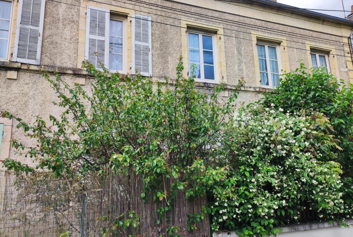 Bel appartement en plein centre de Guérigny tout proche des Forges Royales 