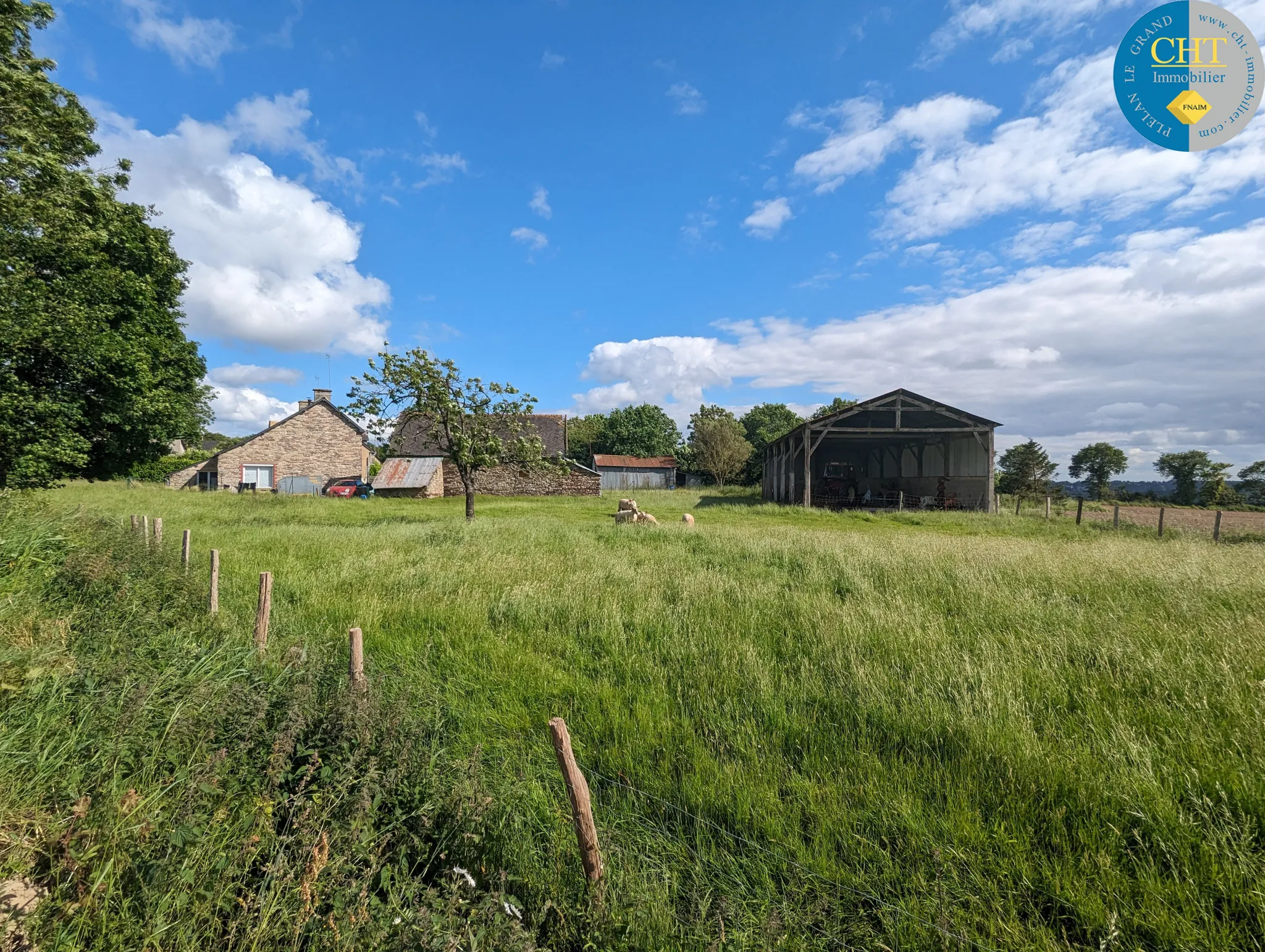 Longère en campagne à PLELAN LE GRAND avec vue sur Brocéliande 