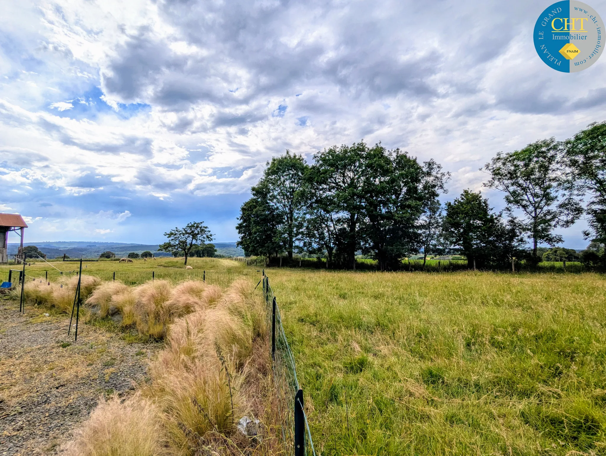 Longère en campagne à PLELAN LE GRAND avec vue sur Brocéliande 