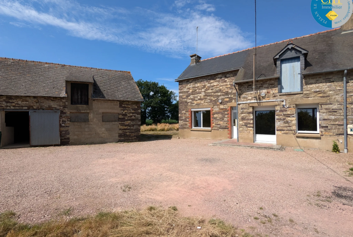 Longère en campagne à PLELAN LE GRAND avec vue sur Brocéliande 