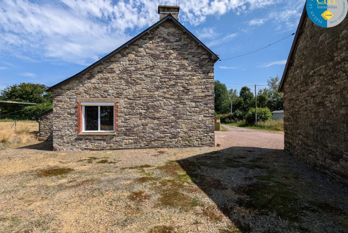 Longère en campagne à PLELAN LE GRAND avec vue sur Brocéliande 