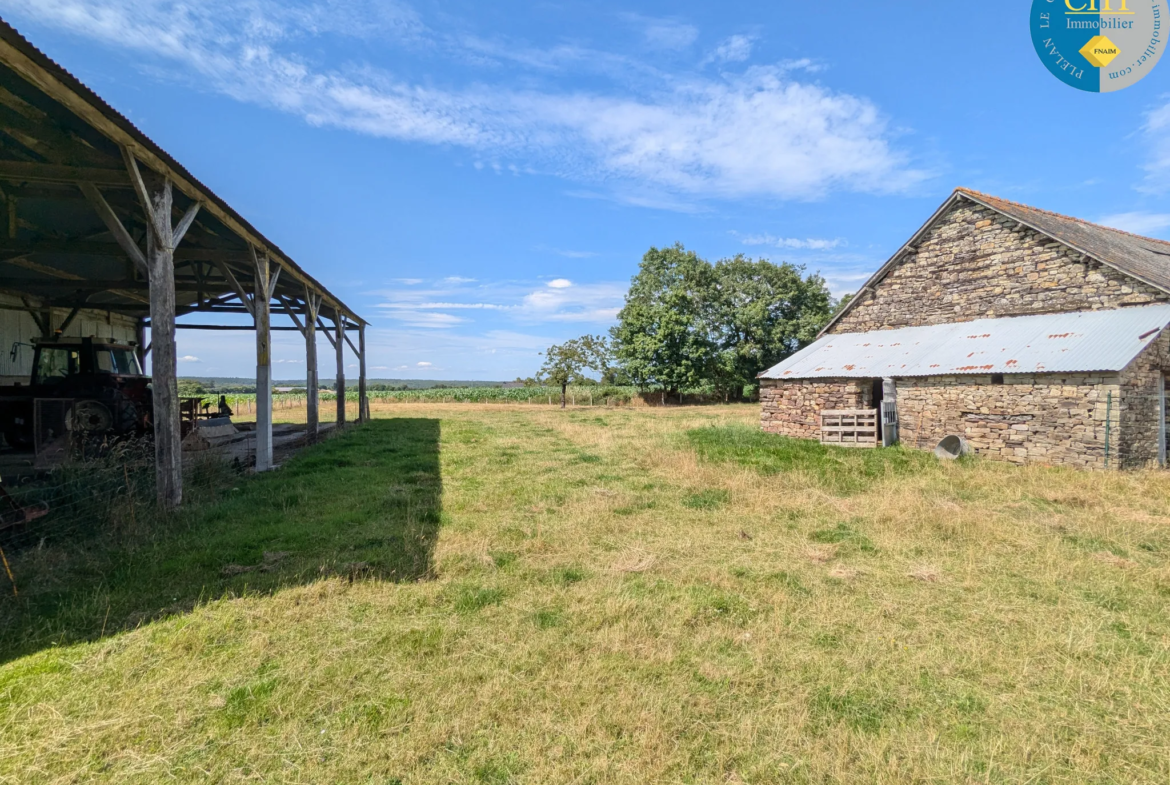 Longère en campagne à PLELAN LE GRAND avec vue sur Brocéliande 