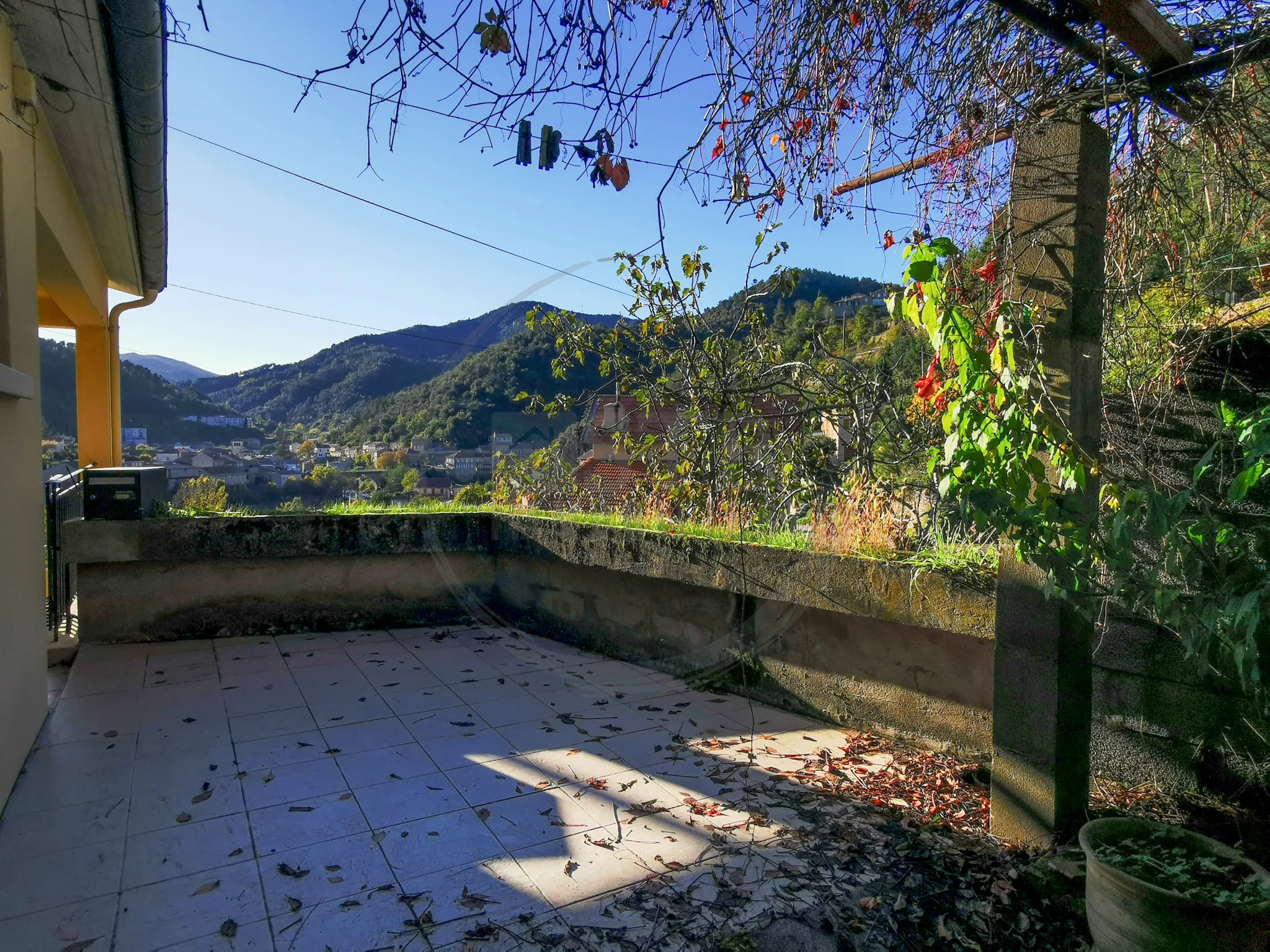 Maison de 72m2 avec 2 chambres à Saint-Sauveur-de-Montagut 