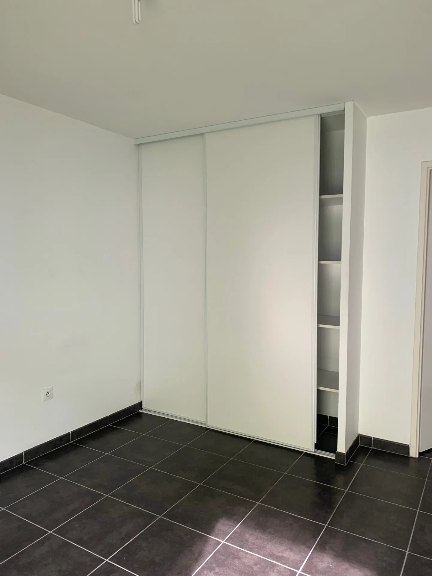 Appartement T2 à LORMONT avec balcon et parking couvert 