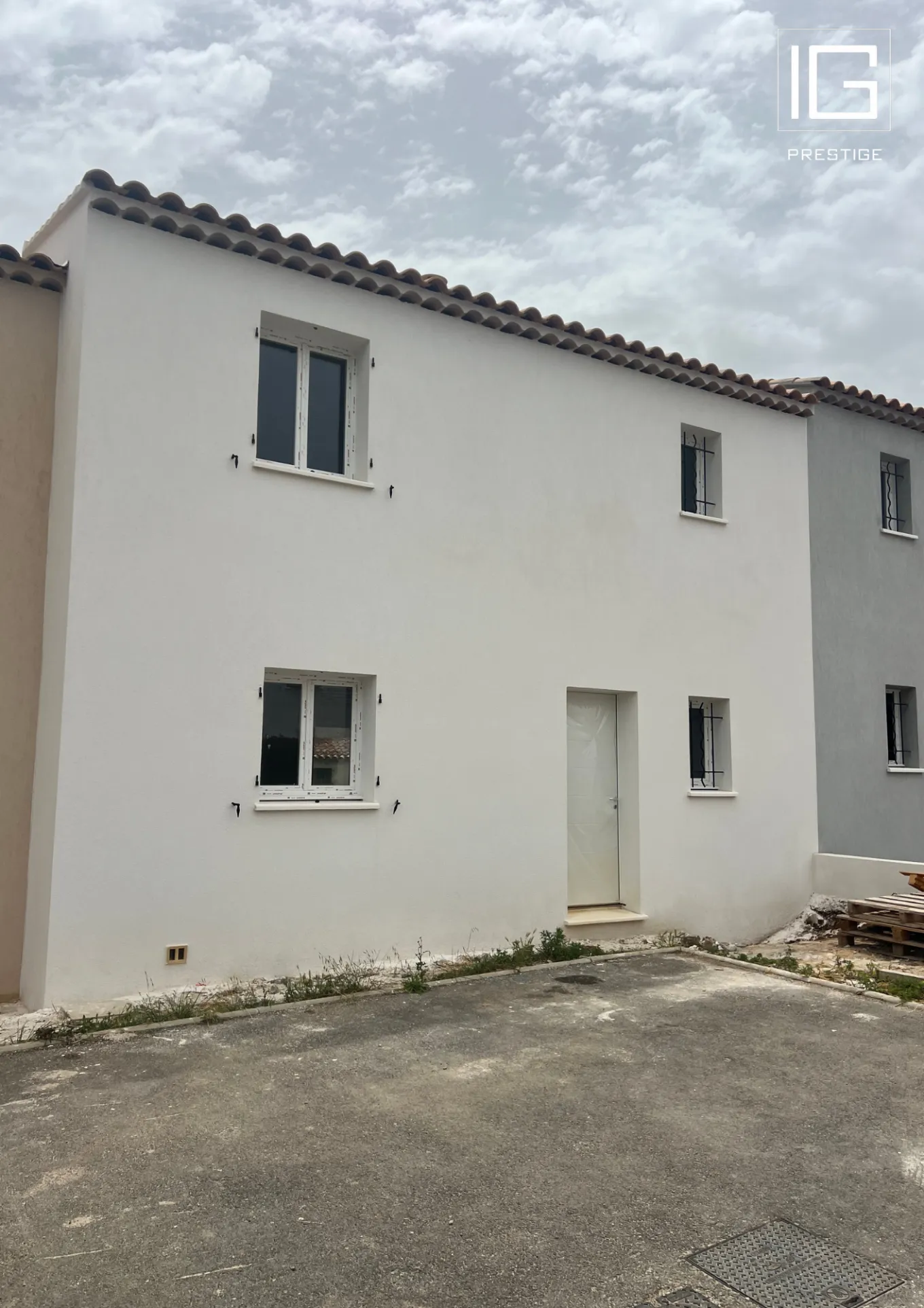 Maison récente à Carnoules avec 3 chambres 