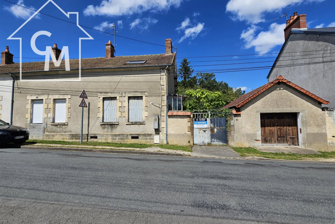 Maison 5 pièces avec jardin clos et garage à Torteron 