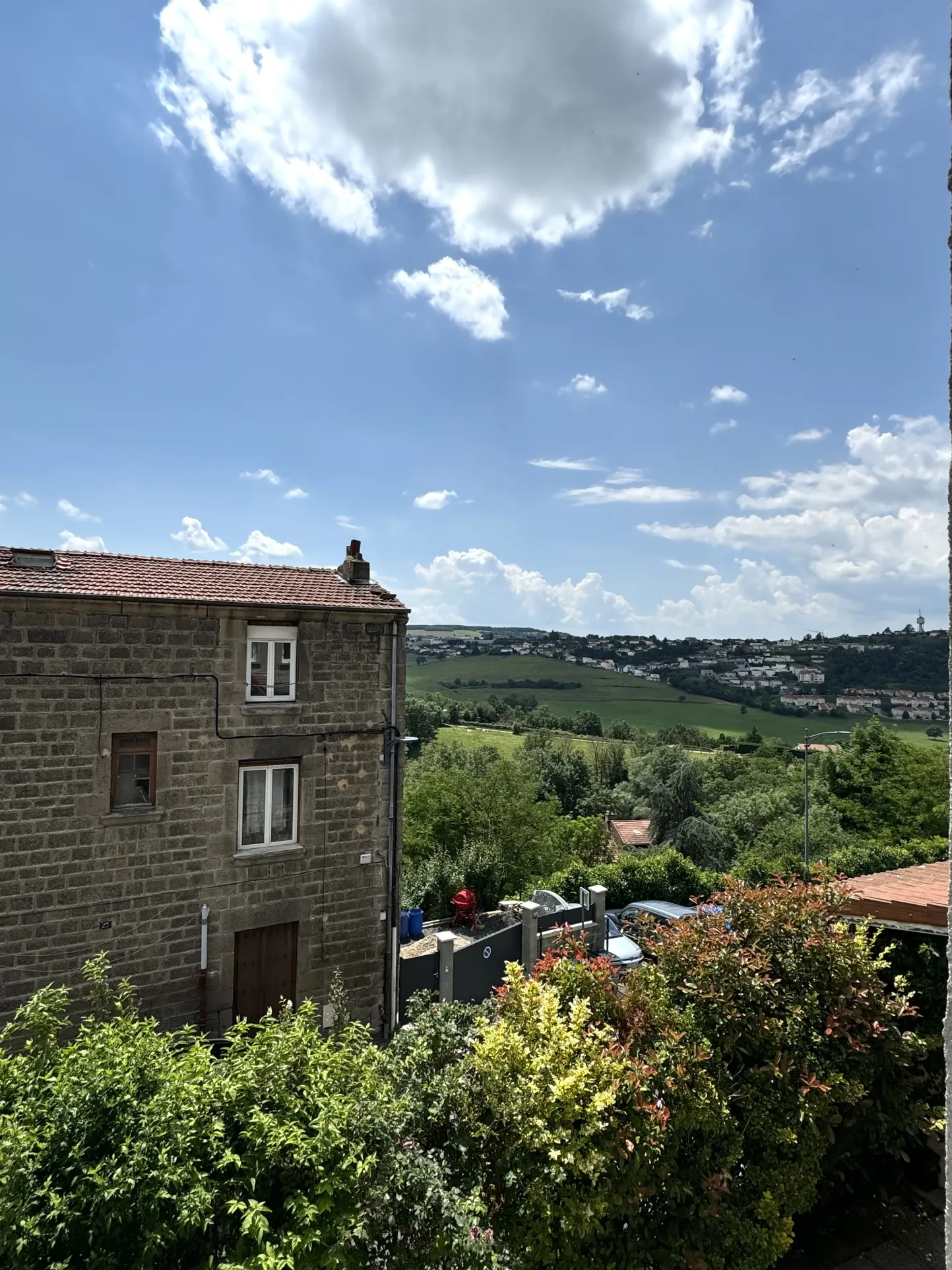 Appartement F2 avec Jardin Privatif à Saint-Genest-Lerpt 