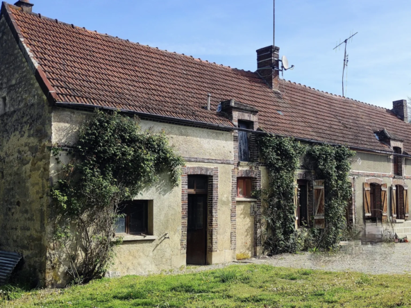 Ancienne Ferme à St Martin de Bossenay - 117 m² - Terrain 3720 m²