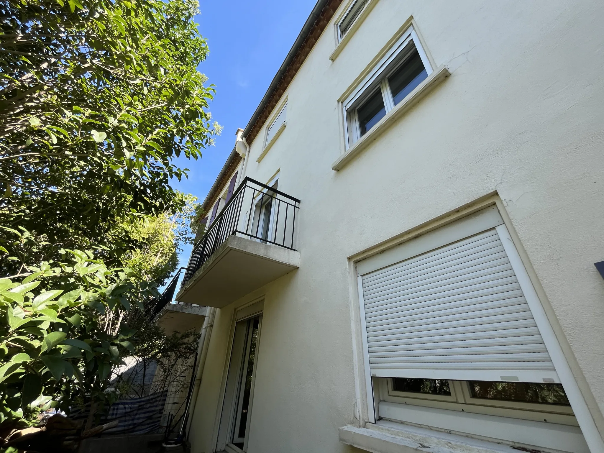 Maison T5 avec terrasse et balcon à Lezignan corbieres 