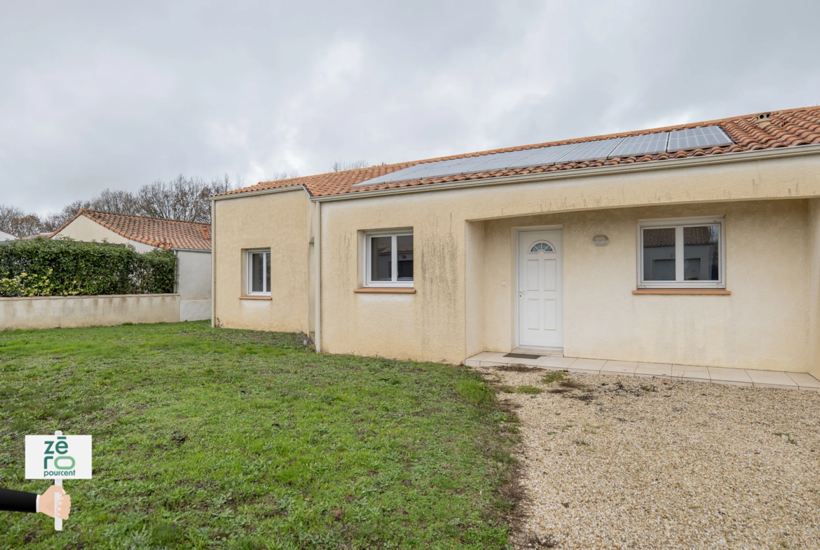 Maison 4 pièces à Le Poire sur Vie avec cuisine ouverte et garage 