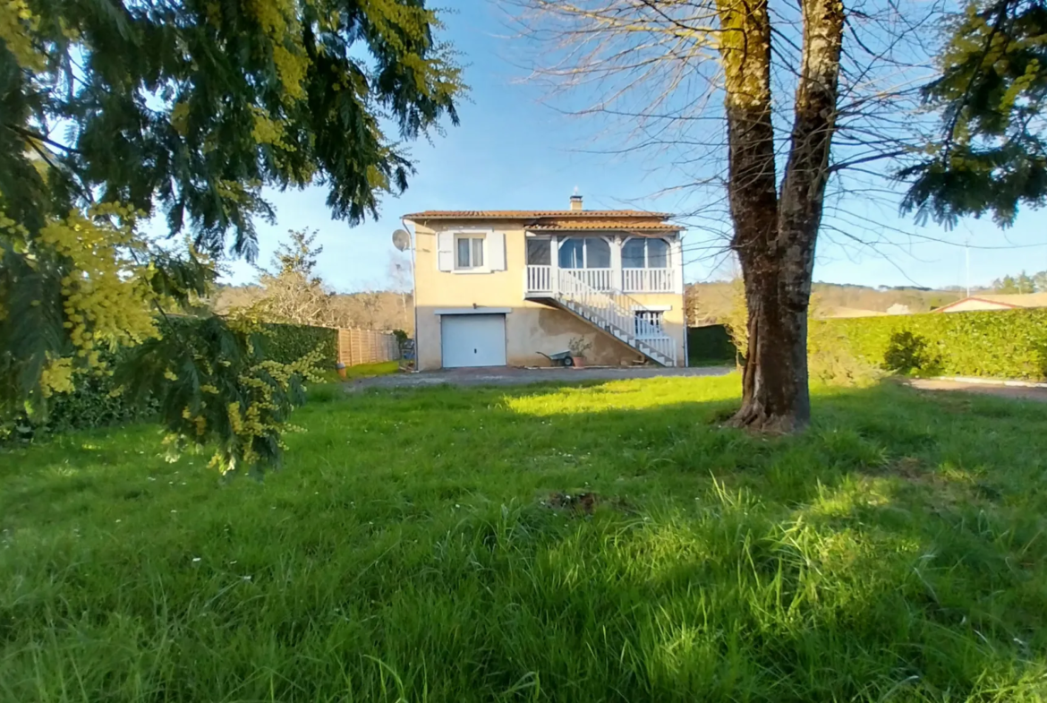 Maison à Chancelade avec Piscine et Jardin 