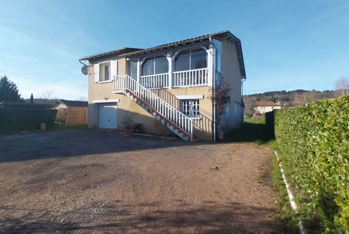 Maison à Chancelade avec Piscine et Jardin 