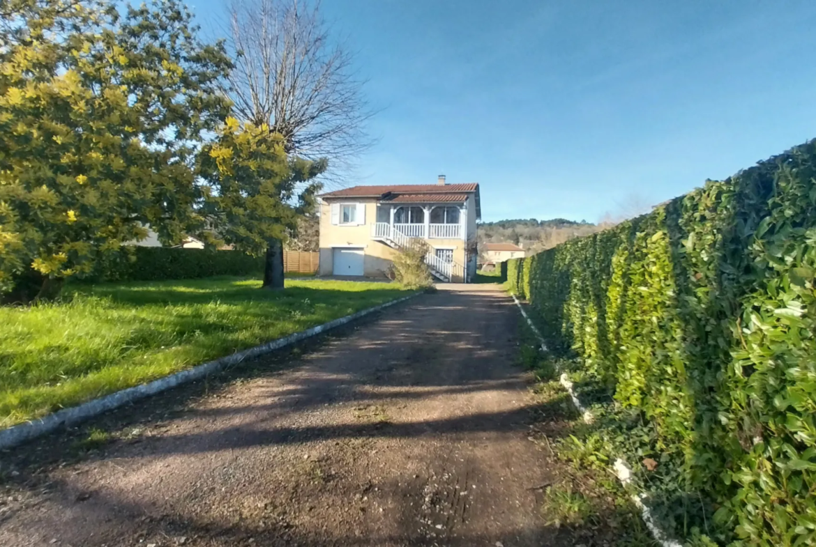 Maison à Chancelade avec Piscine et Jardin 