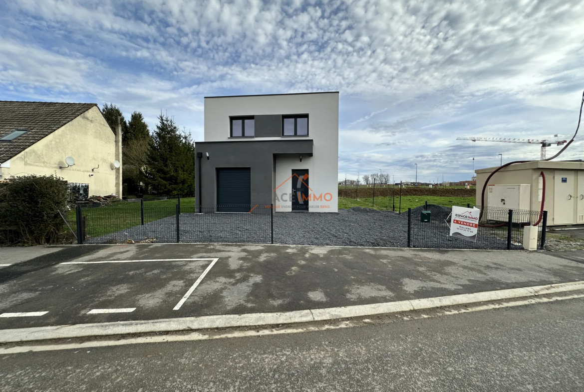 Maison cubique individuelle 3 chambres à Douchy-les-Mines 