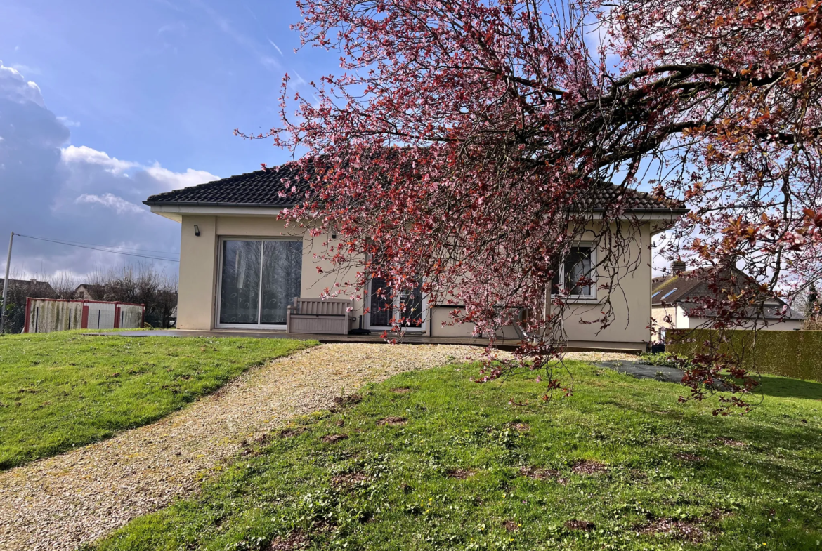 Maison de 130 m2 à Lonrai 