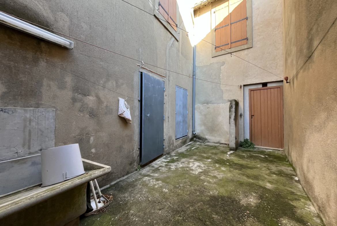 Maison de village avec terrasse et garage à Argens-Minervois 