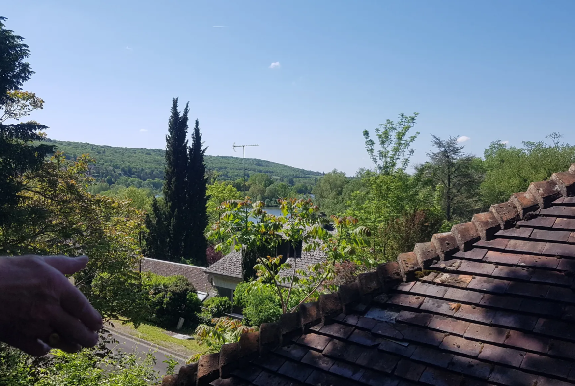 Maison atypique F3 à rénover avec garage à Vetheuil 