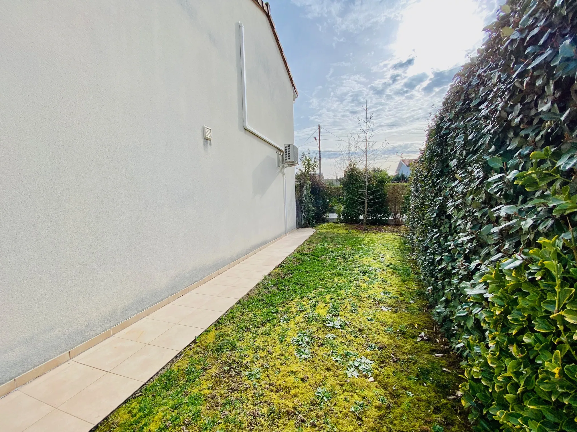 Maison Lumineuse avec Jardin à Montauban 