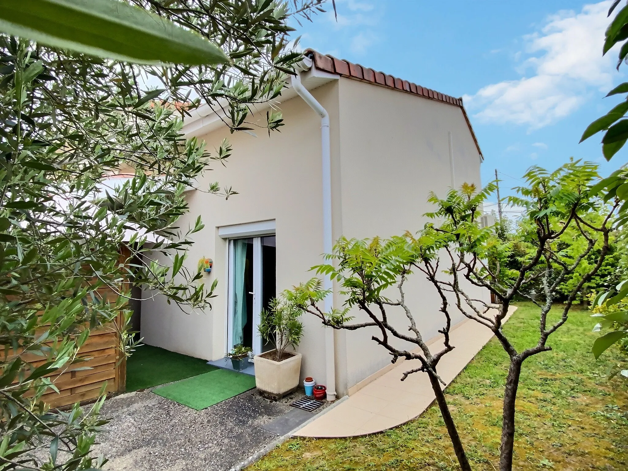 Maison Lumineuse avec Jardin à Montauban 