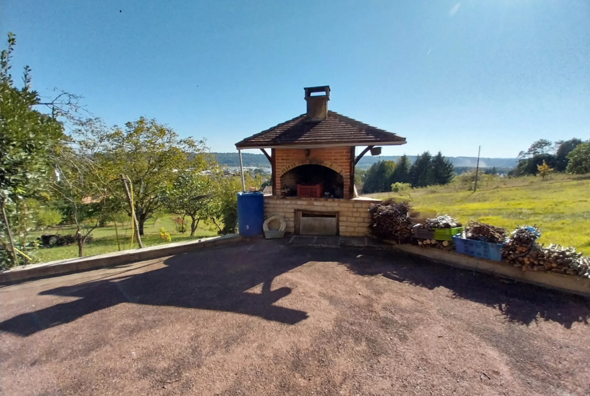 Maison Individuelle à Chancelade avec Vue Imprenable 